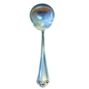 Kensington 1912 Solid Gravy Ladle Rogers Int'l Silver Antique Silver-plated